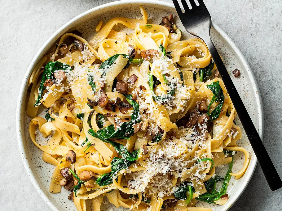 Pilz-Carbonara mit Spinat Pilz-Carbonara mit Spinat