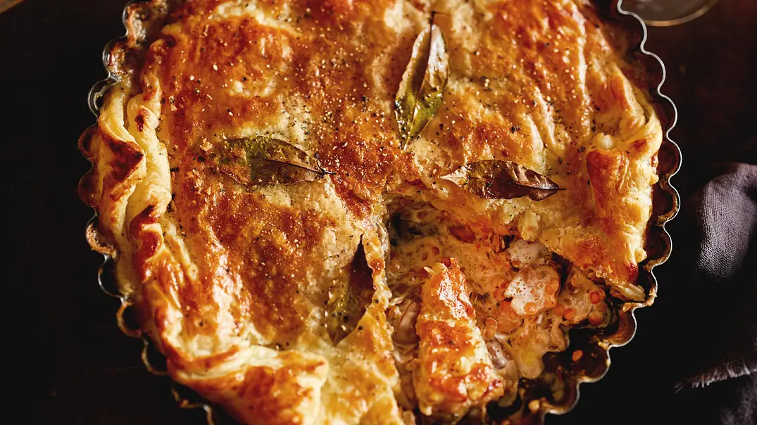 Pilz-Pie unterm Teigmantel Rezept - Foto: LECKER @ Bauer Media Group