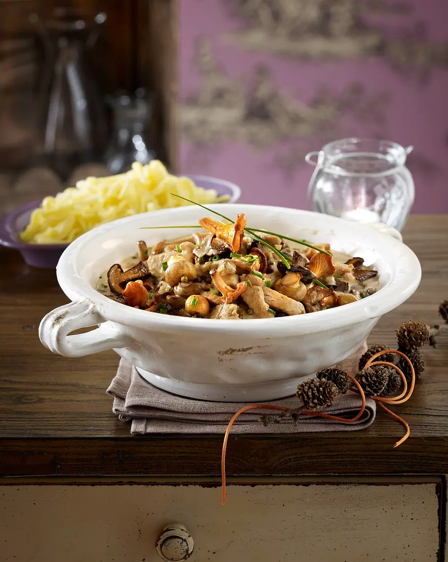Pilz-Putengulasch nach Jägerart Rezept Pilz-Putengulasch nach Jägerart Rezept