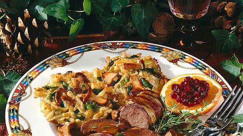 Pilzbratlinge mit Hasenfilet Rezept - Foto: House of Food / Bauer Food Experts KG