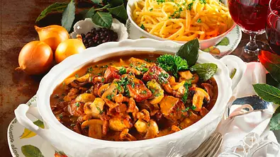 Pilzgulasch Rezept - Foto: LECKER @ Bauer Media Group