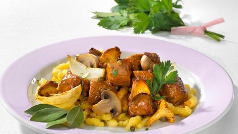 Pilzgulasch und Spätzle Rezept - Foto: Först, Thomas