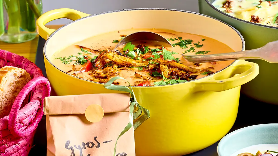 Pilzgyros-Suppe veggie Rezept - Foto: LECKER @ Bauer Media Group Pilzgyros-Suppe veggie Rezept - Foto: LECKER @ Bauer Media Group
