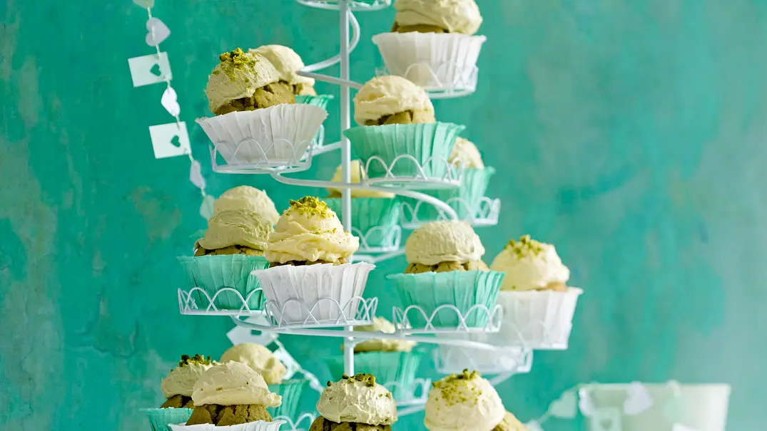 Pistazien-Cupcakes Rezept - Foto: LECKER @ Bauer Media Group Pistazien-Cupcakes Rezept - Foto: LECKER @ Bauer Media Group