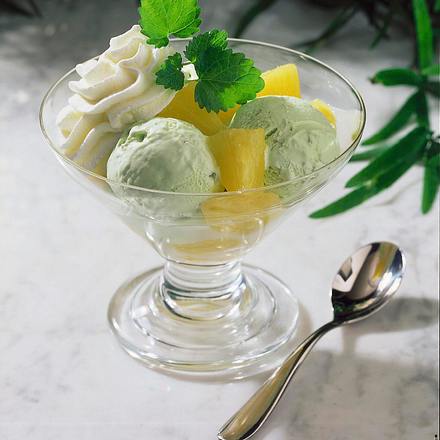 Pistazieneis mit Ananas Rezept