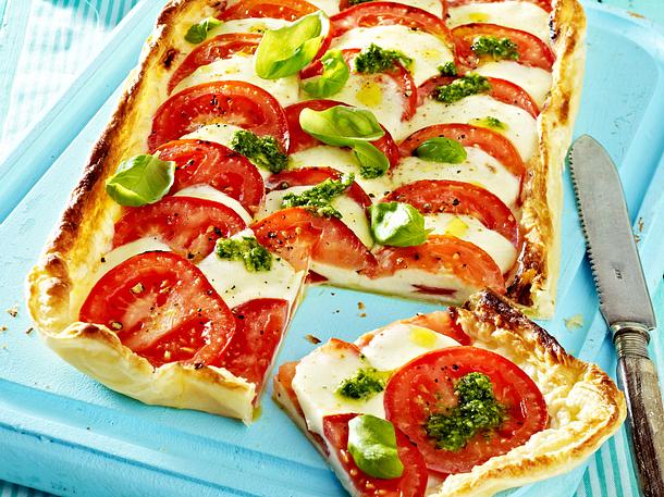 Pizza Caprese Rezept Pizza Caprese Rezept