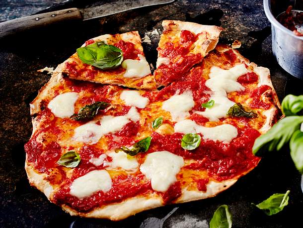 Pizza Margherita mit Burrata Rezept