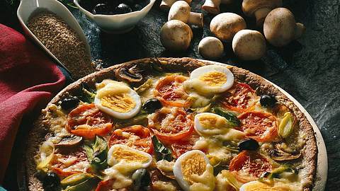 Pizza mit Dinkel Rezept - Foto: House of Food / Bauer Food Experts KG