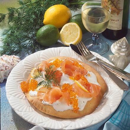 Pizza Mit Lachs Und Kaviar Rezept Lecker