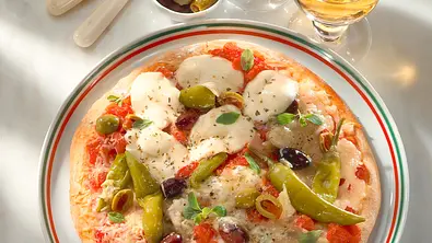 Pizza mit vier Käse Rezept - Foto: LECKER @ Bauer Media Group