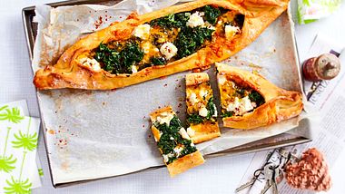 Pizza-Schiffchen im Pide-Style Rezept - Foto: House of Food / Bauer Food Experts KG