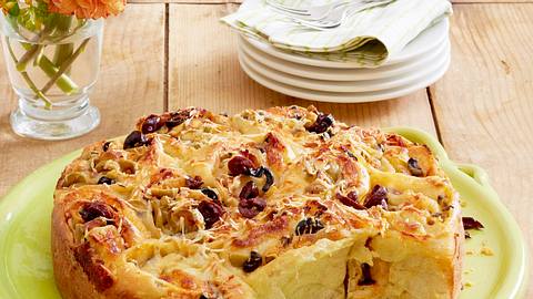 Pizza-Schnecken-Kuchen Rezept - Foto: House of Food / Bauer Food Experts KG