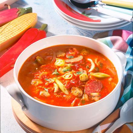 Pizza-Suppe mit Cabanossi Rezept Pizza-Suppe mit Cabanossi Rezept