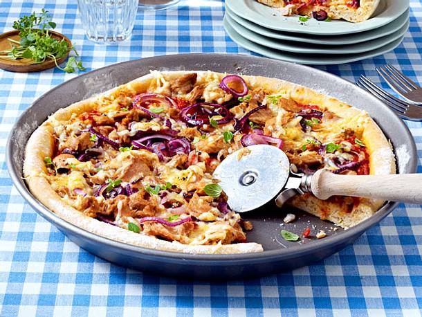Pizza tonno rapido Rezept Pizza tonno rapido Rezept