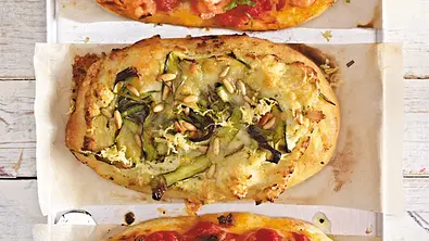 Pizza Verdure Rezept - Foto: LECKER @ Bauer Media Group