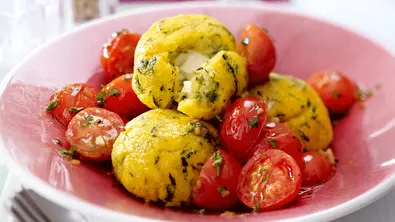 Polenta-Bällchen Rezept - Foto: LECKER @ Bauer Media Group