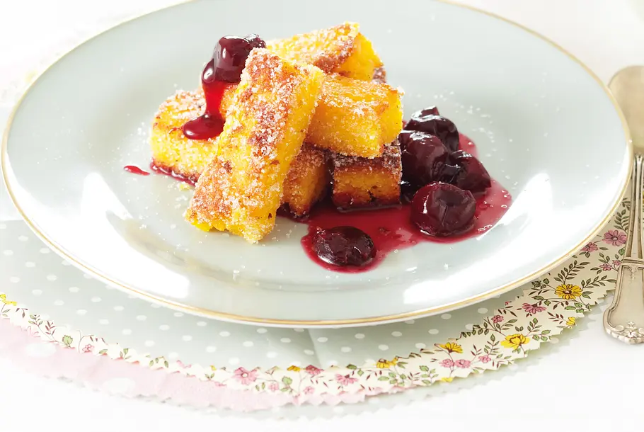 Polenta fritta mit Amarenakirschen Rezept Polenta fritta mit Amarenakirschen Rezept
