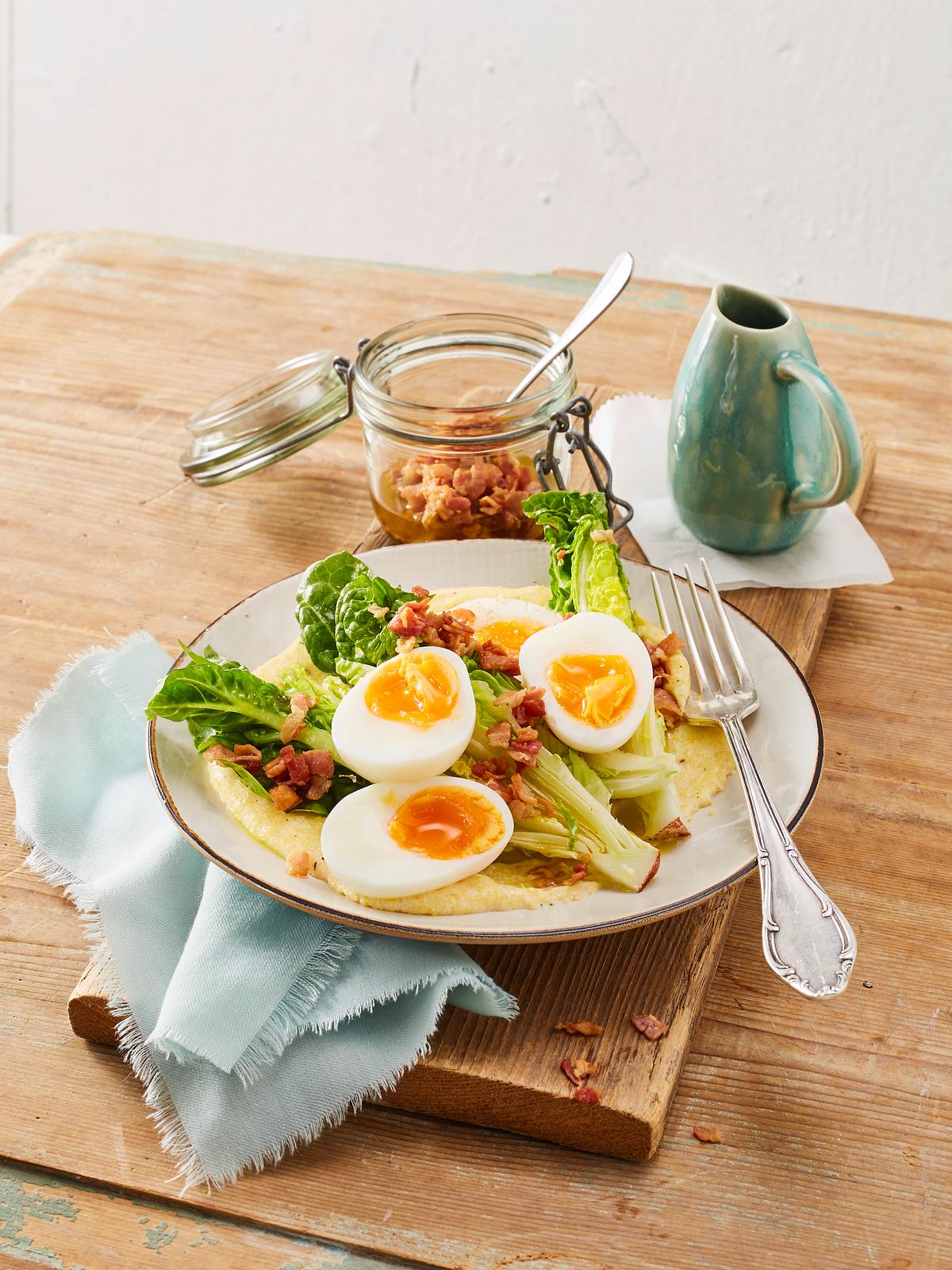 Polenta mit Römersalat und wachsweichem Ei Rezept