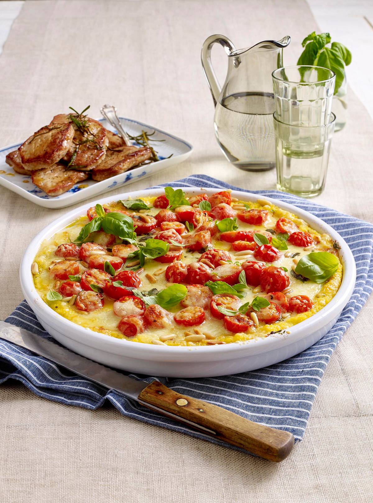 Polenta-Pizza mit Rosmarin-Schnitzelchen Rezept