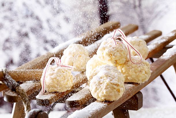 Popcorn-Schneebälle Rezept Popcorn-Schneebälle Rezept