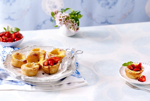 Portugiesische Natas mit Portweinfrüchten Rezept Portugiesische Natas mit Portweinfrüchten Rezept