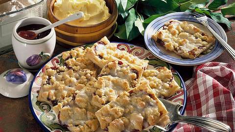 Prasselkuchen mit Pflaumenmus Rezept - Foto: Horn