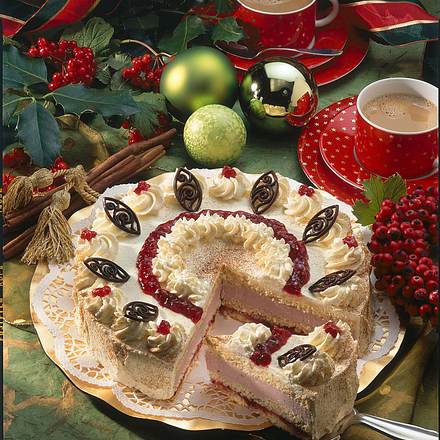 Preiselbeer-Punsch-Torte Rezept Preiselbeer-Punsch-Torte Rezept