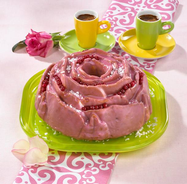 Preiselbeer-Schmand-Gugelhupf Rezept Preiselbeer-Schmand-Gugelhupf Rezept