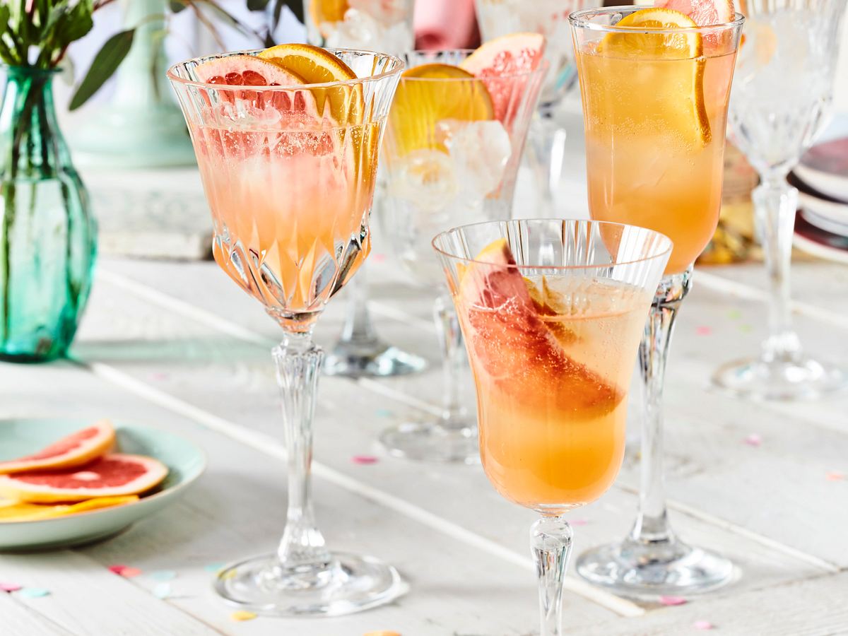 Prickelnder Lillet-Orangen-Aperitif Rezept