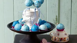 Princess Cake Pops Rezept - Foto: LECKER @ Bauer Media Group Princess Cake Pops Rezept - Foto: LECKER @ Bauer Media Group