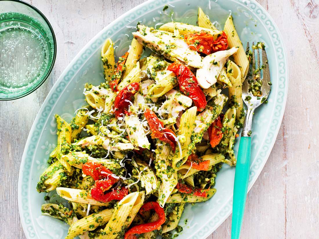 Blitzschnelle Pesto-Penne in 20 Minuten