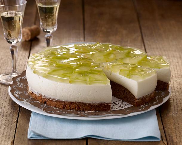 Prosecco-Karambole-Torte Rezept Prosecco-Karambole-Torte Rezept