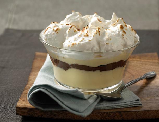 Pudding mit Schoko und Kokos-Baiser Rezept