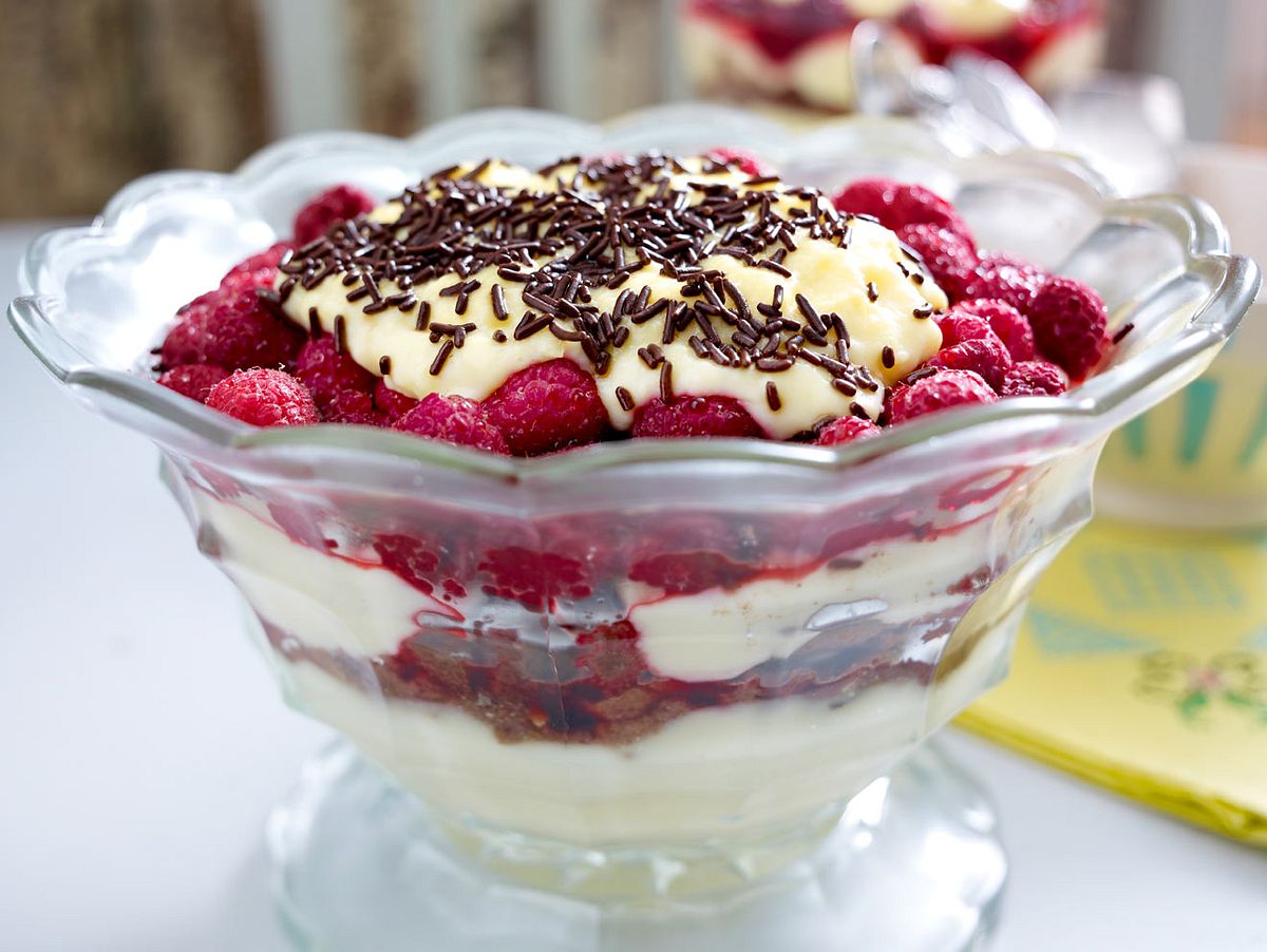 Pudding-Trifle mit Schoko-Cookies Rezept