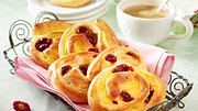 Puddingschnecken mit Kirschen - Foto: House of Food / Bauer Food Experts KG