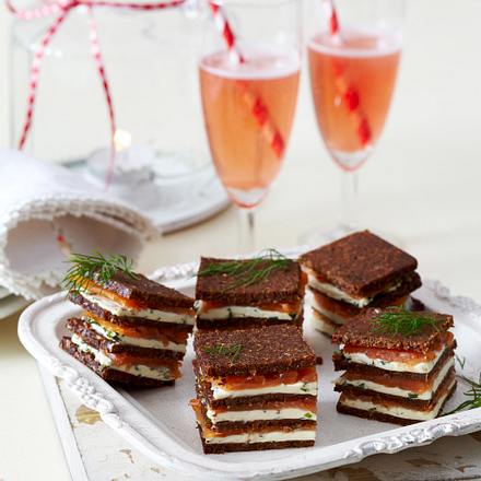 Pumpernickel „Petits fours“ Rezept Pumpernickel „Petits fours“ Rezept