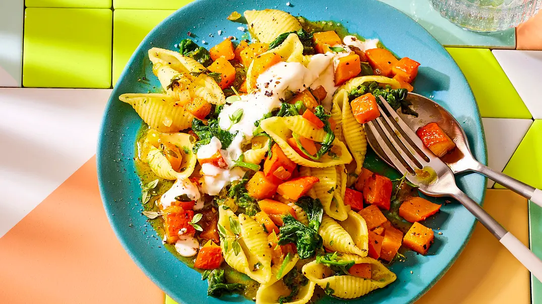 Hokkaido Pasta mit Spinat und Frischkäsesoße - Foto: LECKER @ Bauer Media Group Hokkaido Pasta mit Spinat und Frischkäsesoße - Foto: LECKER @ Bauer Media Group