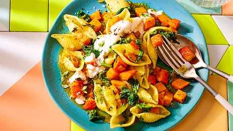 Nudeln mit Kürbis: Pumpkin-Pasta mit Spinat - Foto: House of Food / Bauer Food Experts KG