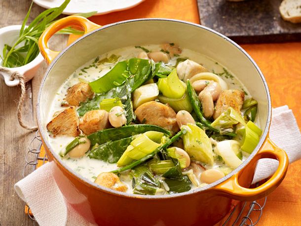 Puten-Porree-Topf in Kräutersoße Rezept