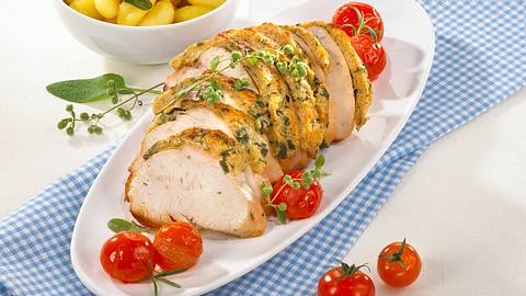 Putenbraten mit Parmesankruste und Gnocchi Rezept - Foto: Först, Thomas