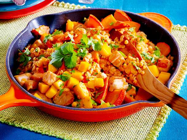 Putenbrust mit Mango, Kürbis und roten Linsen Rezept Putenbrust mit Mango, Kürbis und roten Linsen Rezept