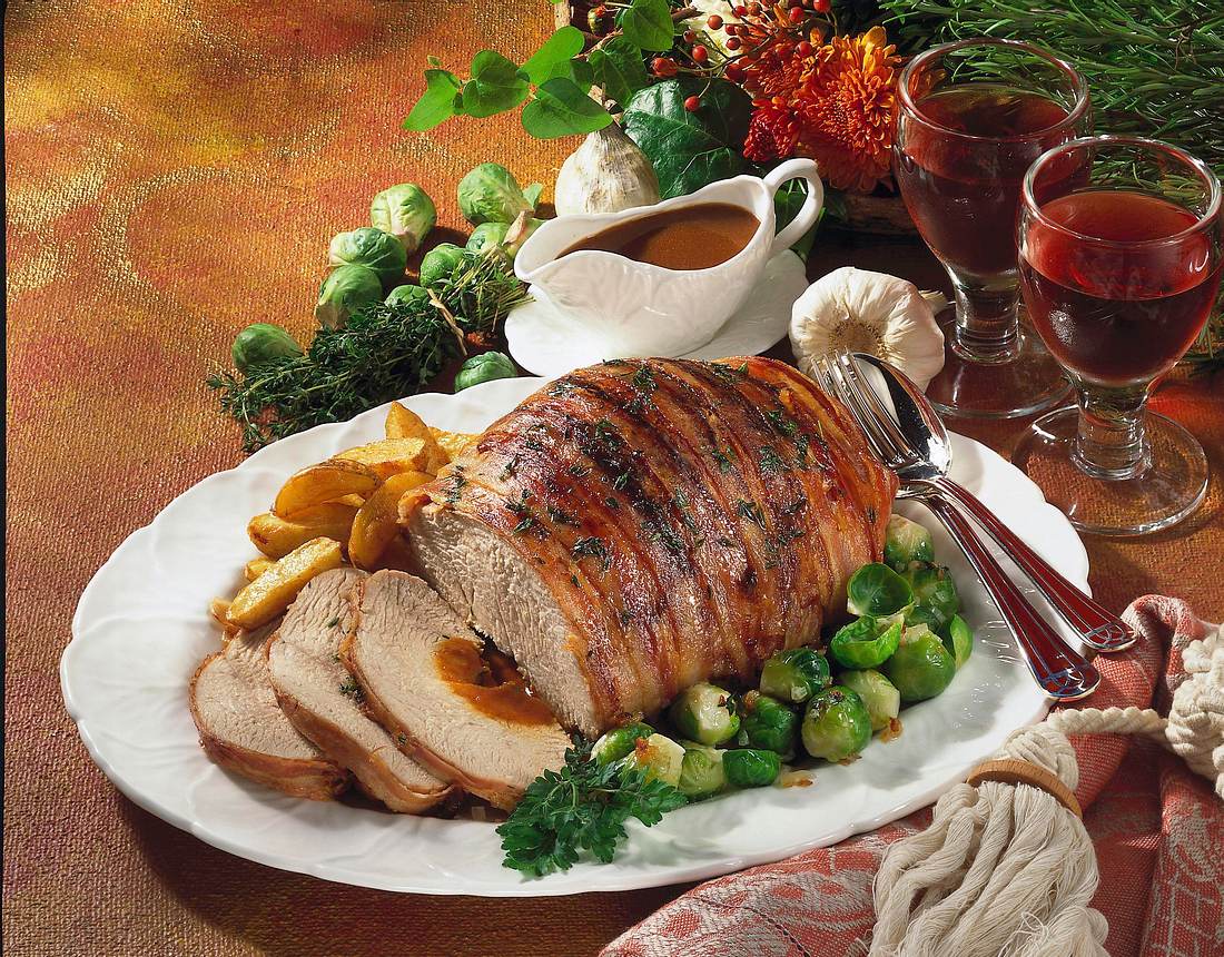 Putenbrustbraten im Honig-Speckmantel Rezept | LECKER