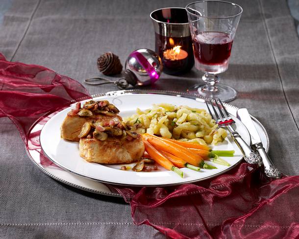 Putenfilet mit Haselnuss-Spätzle Rezept Putenfilet mit Haselnuss-Spätzle Rezept