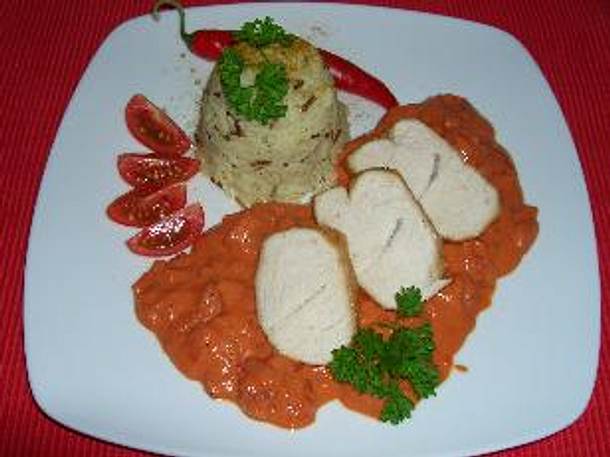 Putenfilet mit Paprika-Frischkäse-Sauce Rezept Putenfilet mit Paprika-Frischkäse-Sauce Rezept