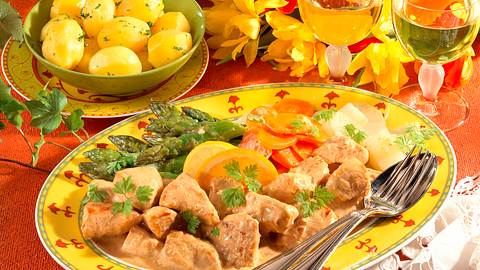 Putenfiletspitzen in feiner Sahnesoße Rezept - Foto: House of Food / Bauer Food Experts KG