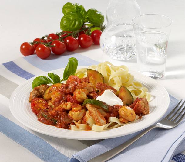 Putengeschnetzeltes in Tomatensoße Rezept Putengeschnetzeltes in Tomatensoße Rezept
