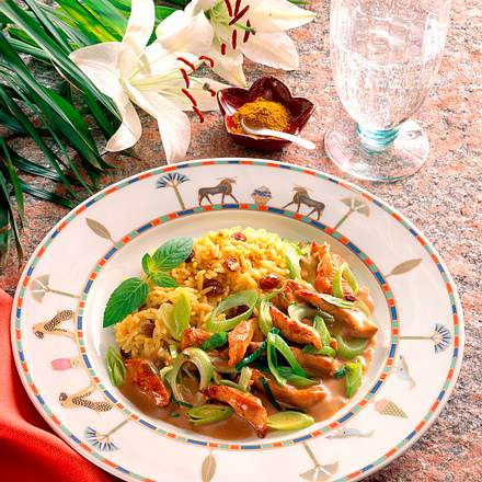 Putengeschnetzeltes mit Curry-Rosinen-Reis Rezept Putengeschnetzeltes mit Curry-Rosinen-Reis Rezept