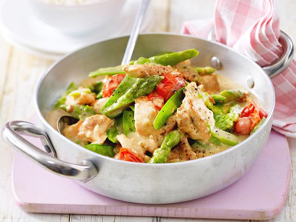 Putengeschnetzltes mit Frühlingsgemüse Rezept Putengeschnetzltes mit Frühlingsgemüse Rezept