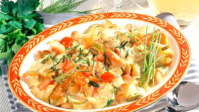 Putengeschnetzeltes mit Gurken Rezept - Foto: LECKER @ Bauer Media Group