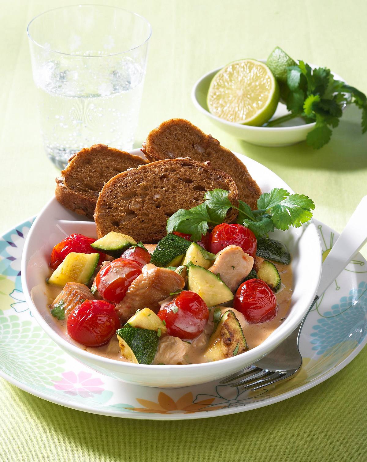 Putengulasch mit Zucchini Rezept